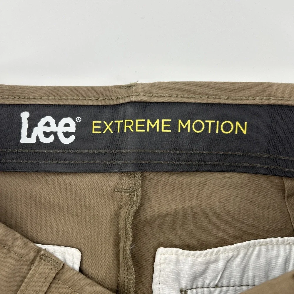 New Lee Shorts Men's 30 Khaki Chino Flat Extreme Motion Outdoor Sports NWT